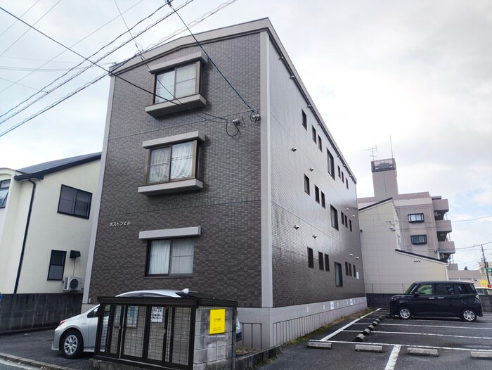 ボストンビルの物件外観写真