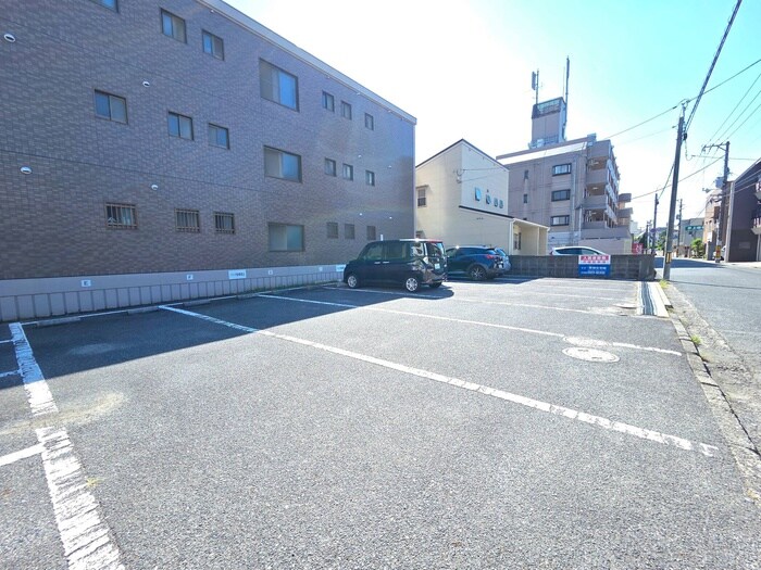 ボストンビルの物件外観写真