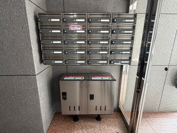 サンシャインＫＡＷＡＯＫＡの物件外観写真