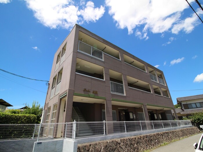 グラディオアキの物件外観写真