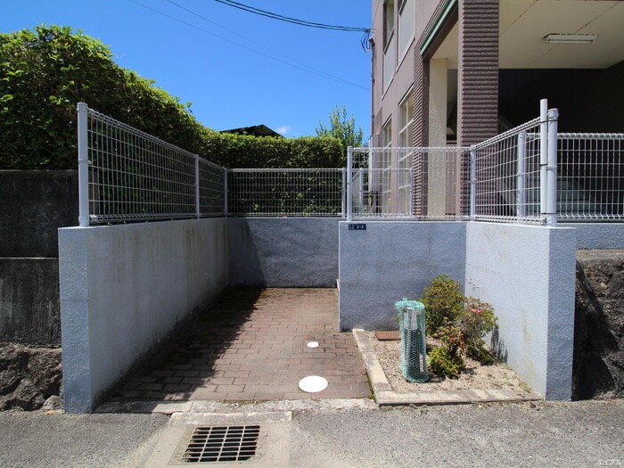 グラディオアキの物件外観写真