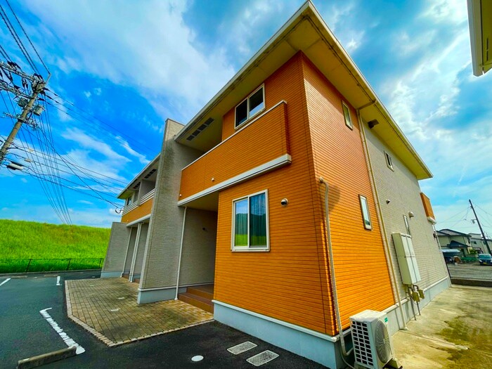 サニ－ウエルヴィラの物件外観写真