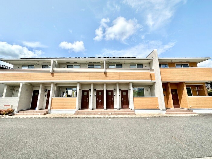 シャルマンヴィラの物件外観写真