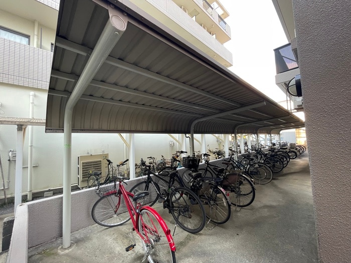 カルムＦＭの物件外観写真