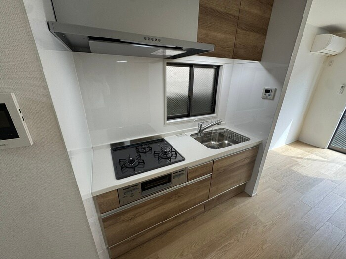 シャーメゾン学園前の物件内観写真