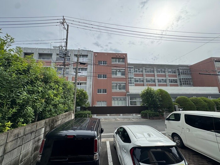 シャーメゾン学園前の物件内観写真