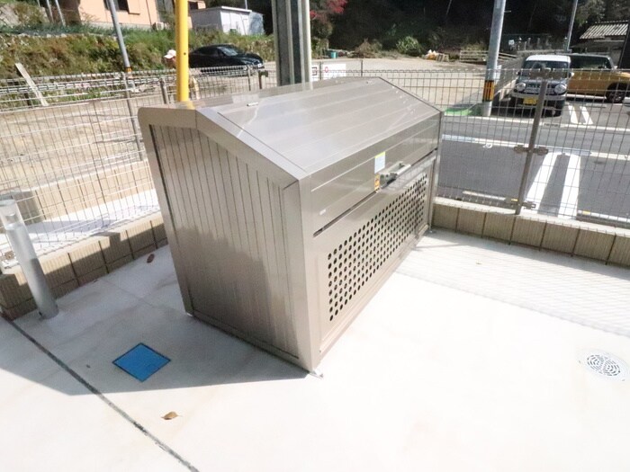 ヴェールビレッジ三戸の物件外観写真