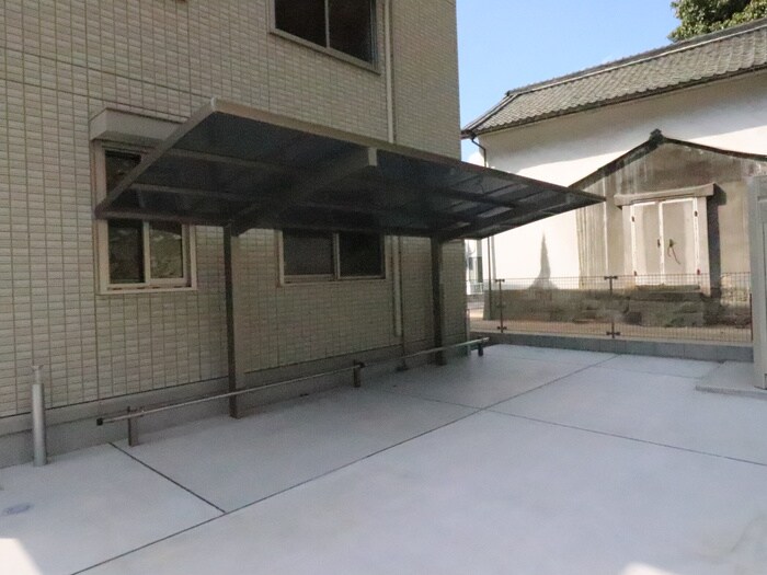 ヴェールビレッジ三戸の物件外観写真