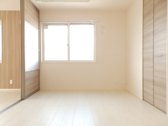 ヴェールビレッジ三戸の物件内観写真