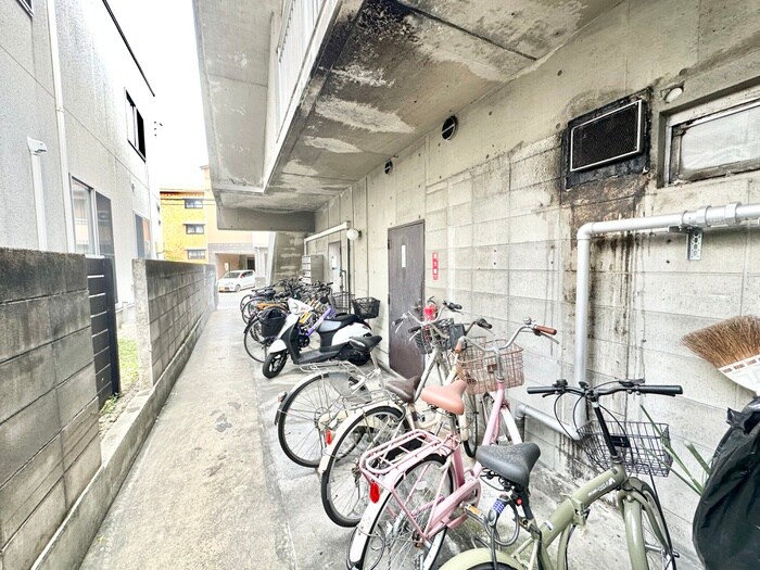 BAZAREZ（バザレ）の物件外観写真