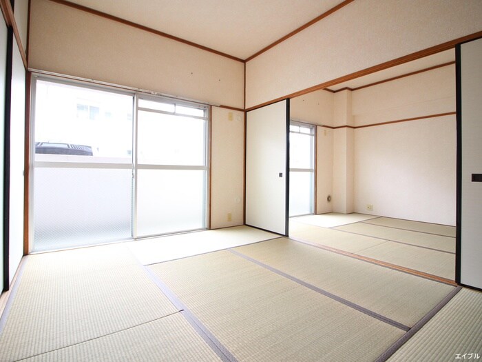 ロイヤルビューの物件内観写真