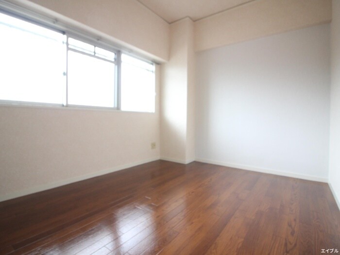 ロイヤルビューの物件内観写真