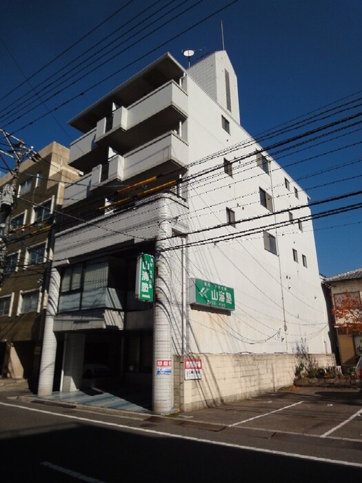 セブンインの物件外観写真