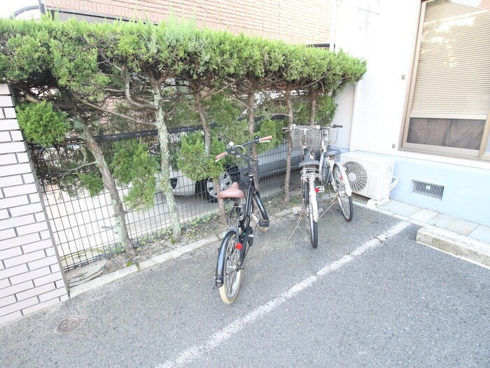 アーバンライフ中広の物件外観写真