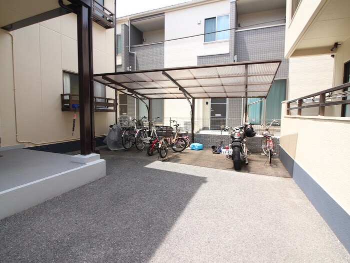 セントラルリバーＣ棟の物件外観写真