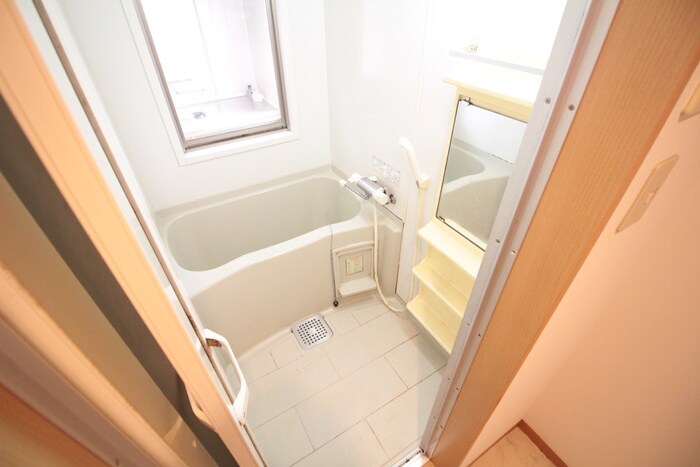 ＬＩＯＮ大手町の物件内観写真