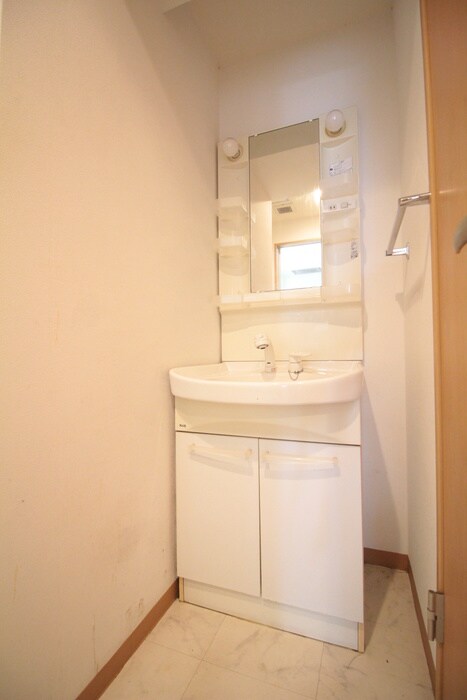 ＬＩＯＮ大手町の物件内観写真