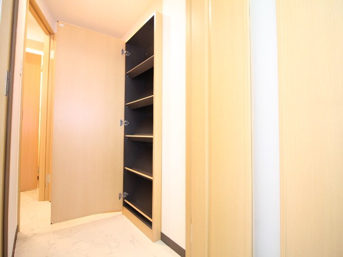 ＬＩＯＮ大手町の物件内観写真