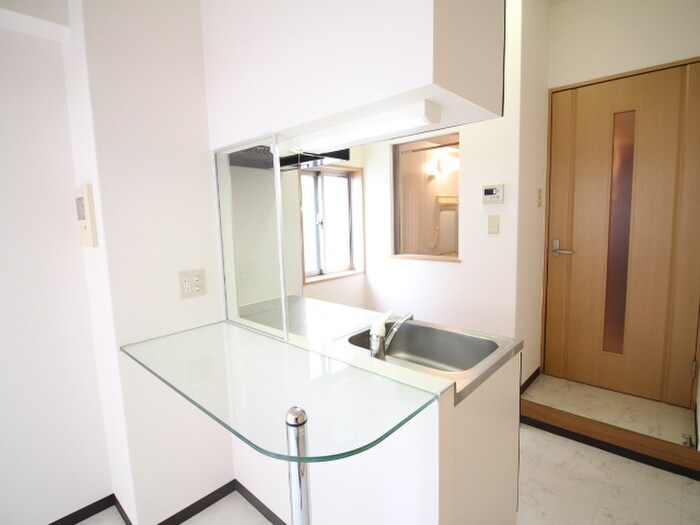 ＬＩＯＮ大手町の物件内観写真