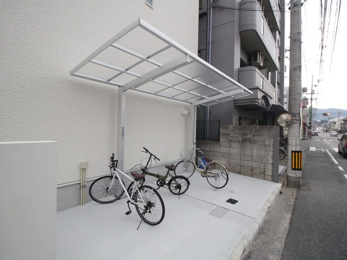 RAFFLESの物件外観写真