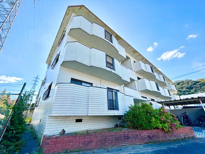 サンハイツ香川Ⅰの物件外観写真