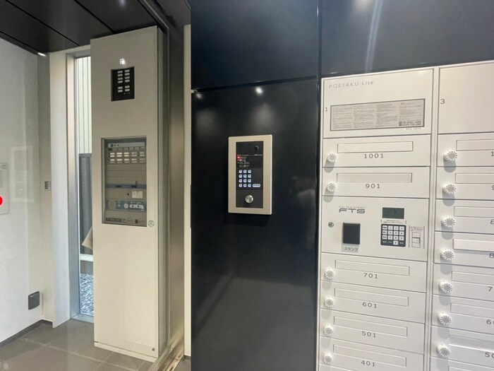 ラ・ルート大手町の物件外観写真