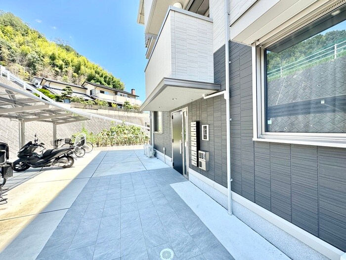 リオッサの物件外観写真