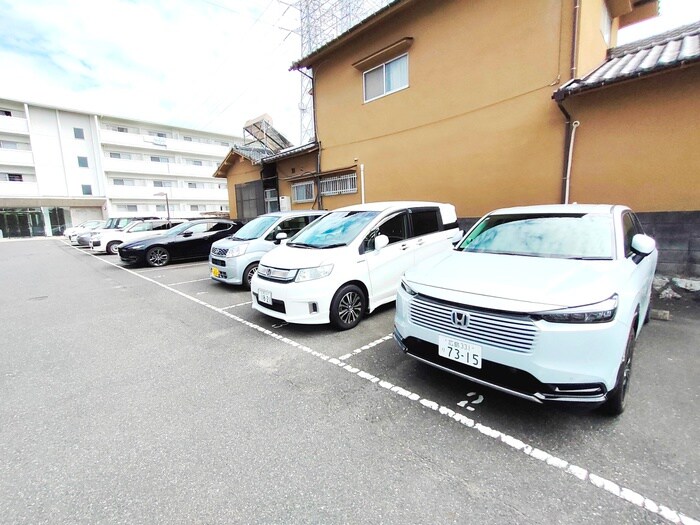 ドミトリー庚午弐番館の物件外観写真