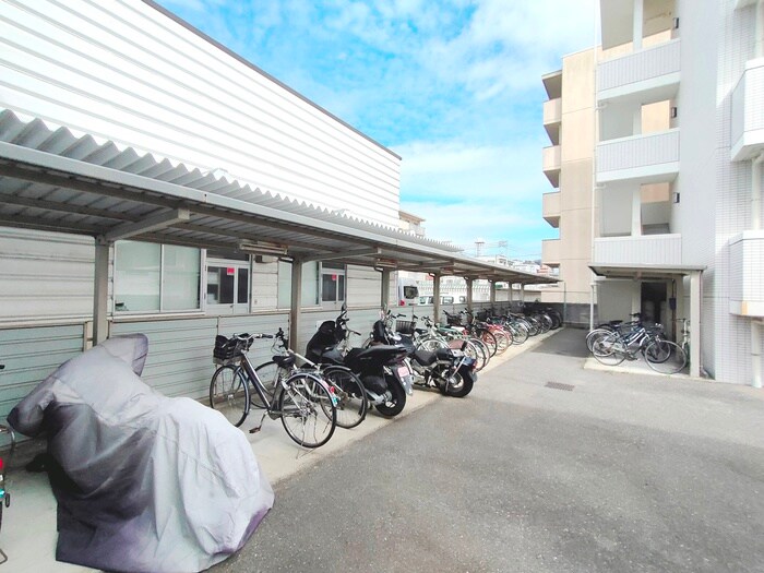 ドミトリー庚午弐番館の物件外観写真