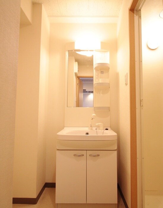 ドミトリー庚午弐番館の物件内観写真