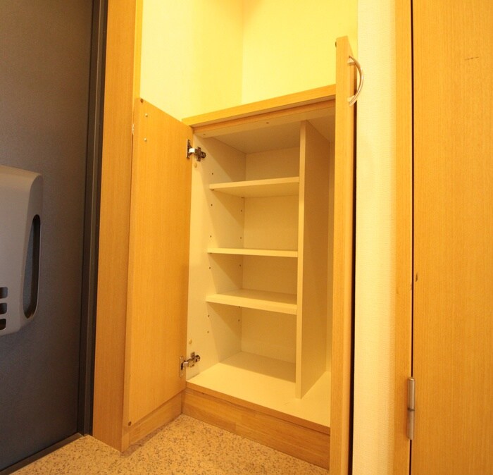 ドミトリー庚午弐番館の物件内観写真