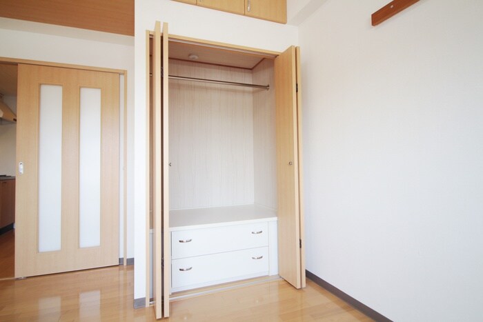 ドミトリー庚午弐番館の物件内観写真