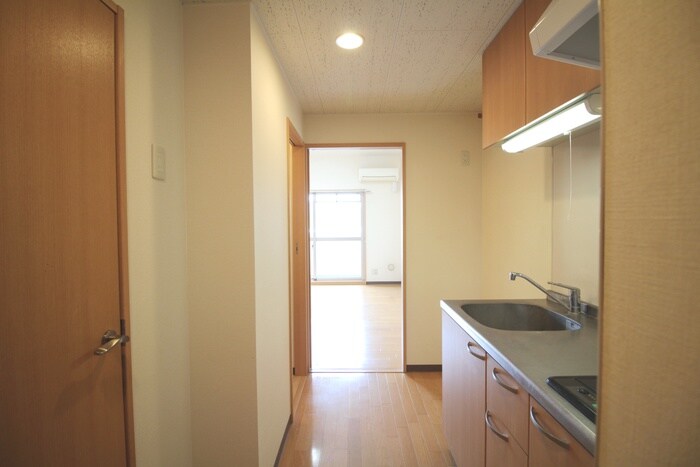 ドミトリー庚午弐番館の物件内観写真