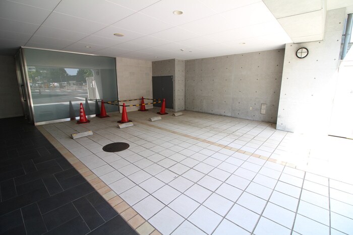 グラビスコ－ト国泰寺の物件外観写真