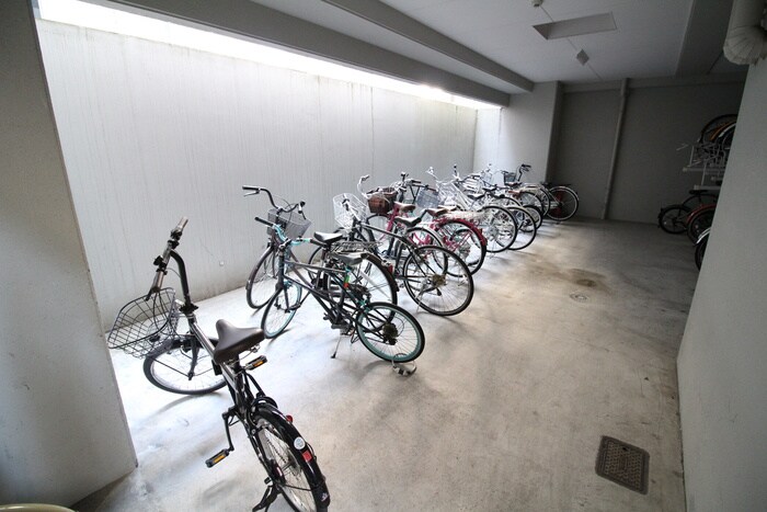 グラビスコ－ト国泰寺の物件外観写真