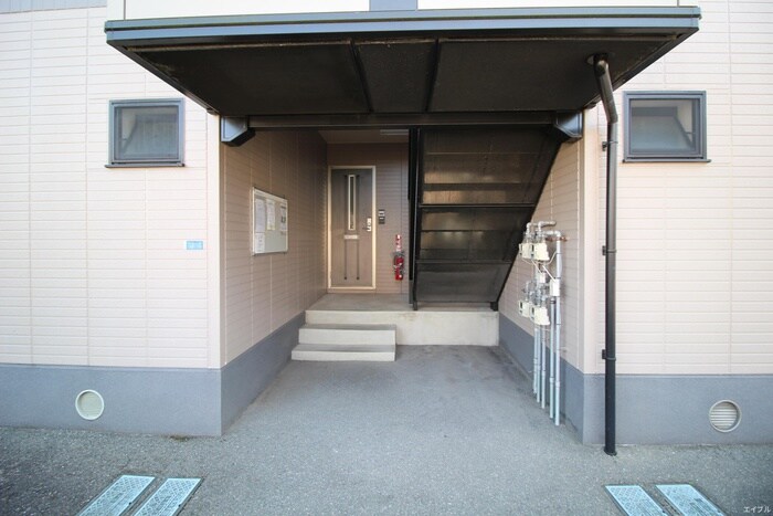 スターライト中央　Ｃ棟の物件外観写真