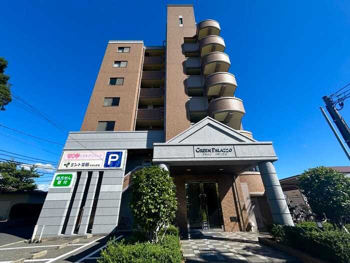 グリーンパラッツォの物件外観写真