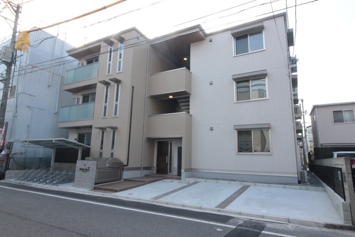 ベルヴュー舟入の物件外観写真