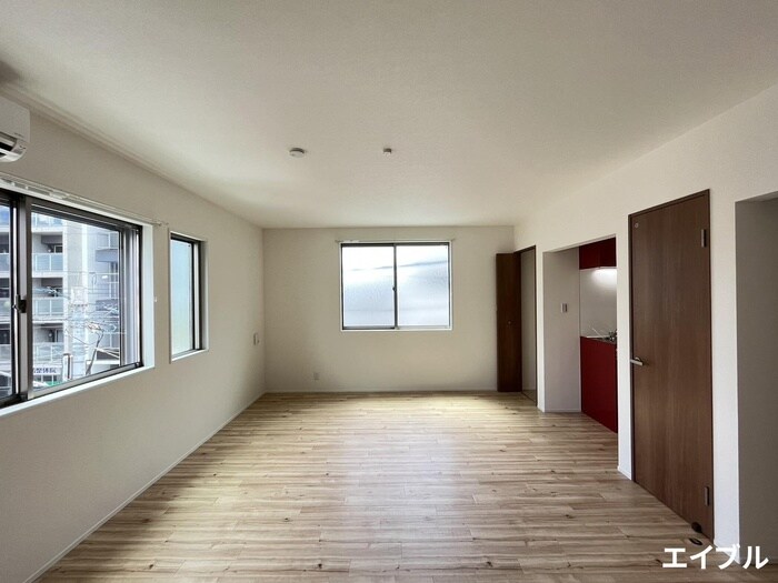 レーブハウス楽々園の物件内観写真