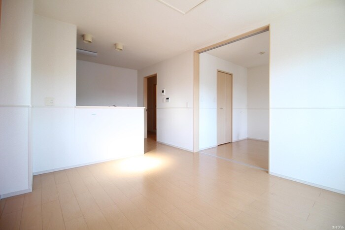 ラ・リューアBの物件内観写真