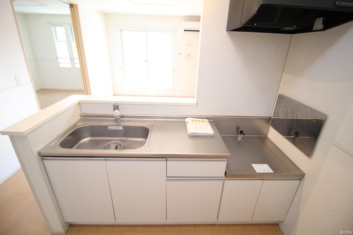 ラ・リューアBの物件内観写真