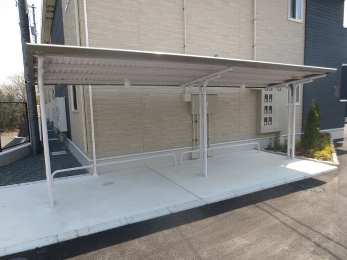 ラ・リューアBの物件外観写真