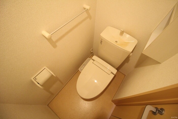 ラ・リューアBの物件内観写真