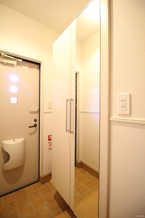 ラ・リューアBの物件内観写真