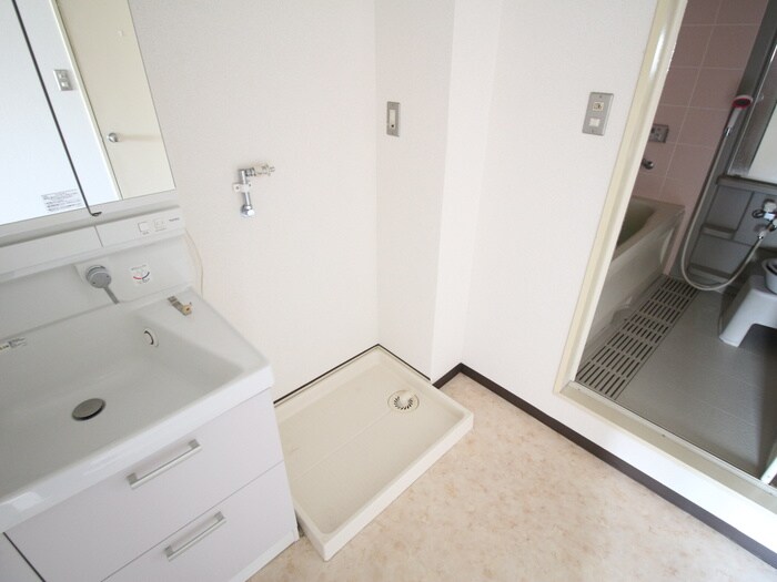 サンヨービルの物件内観写真