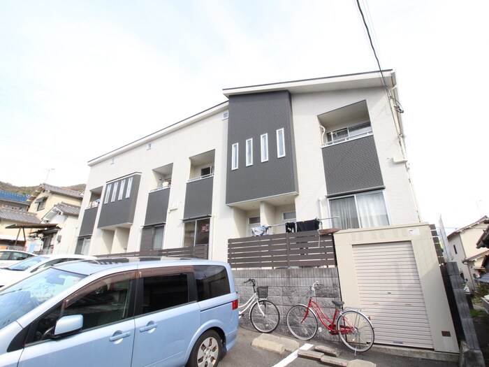 グランドソレーユ・アネックスの物件外観写真