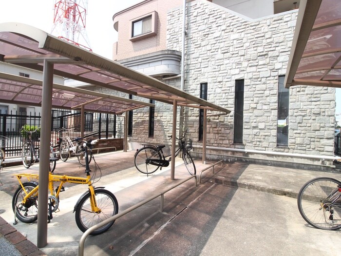 アルトゥ－ラアルテ－ロの物件外観写真