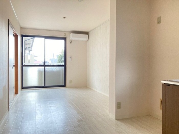 パピリオパークA棟の物件内観写真