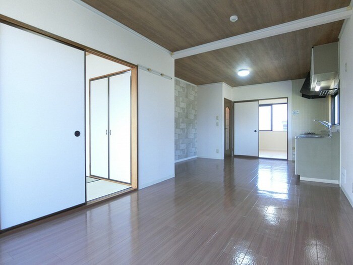 パピリオパークA棟の物件内観写真