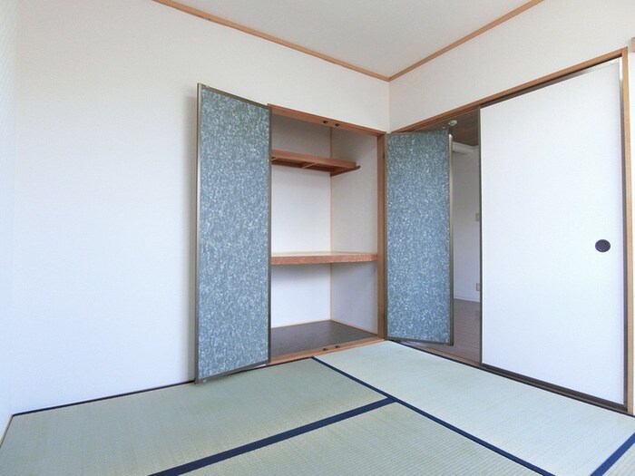 パピリオパークA棟の物件内観写真